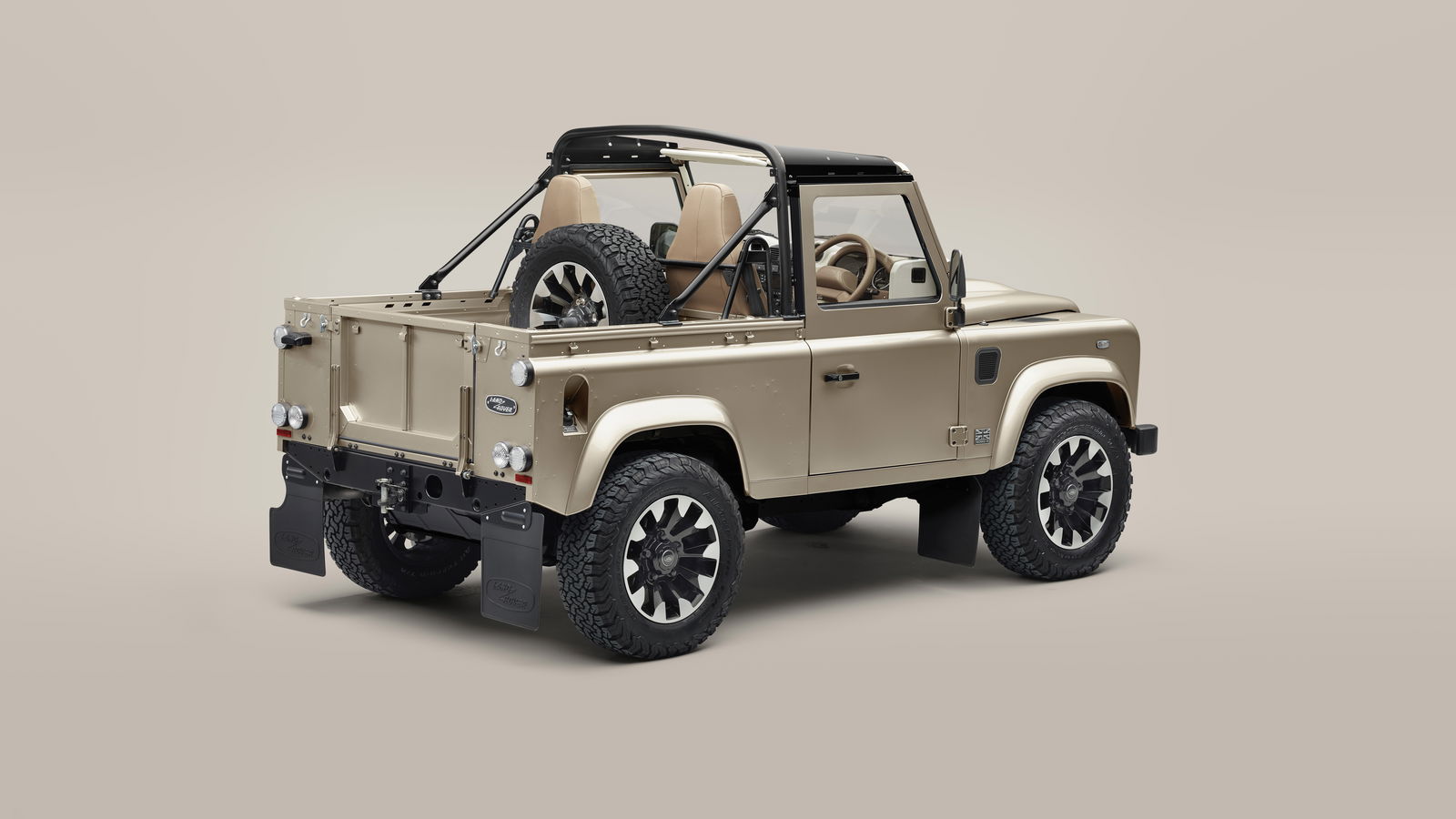 Classic Defender V8 Soft Top - rear